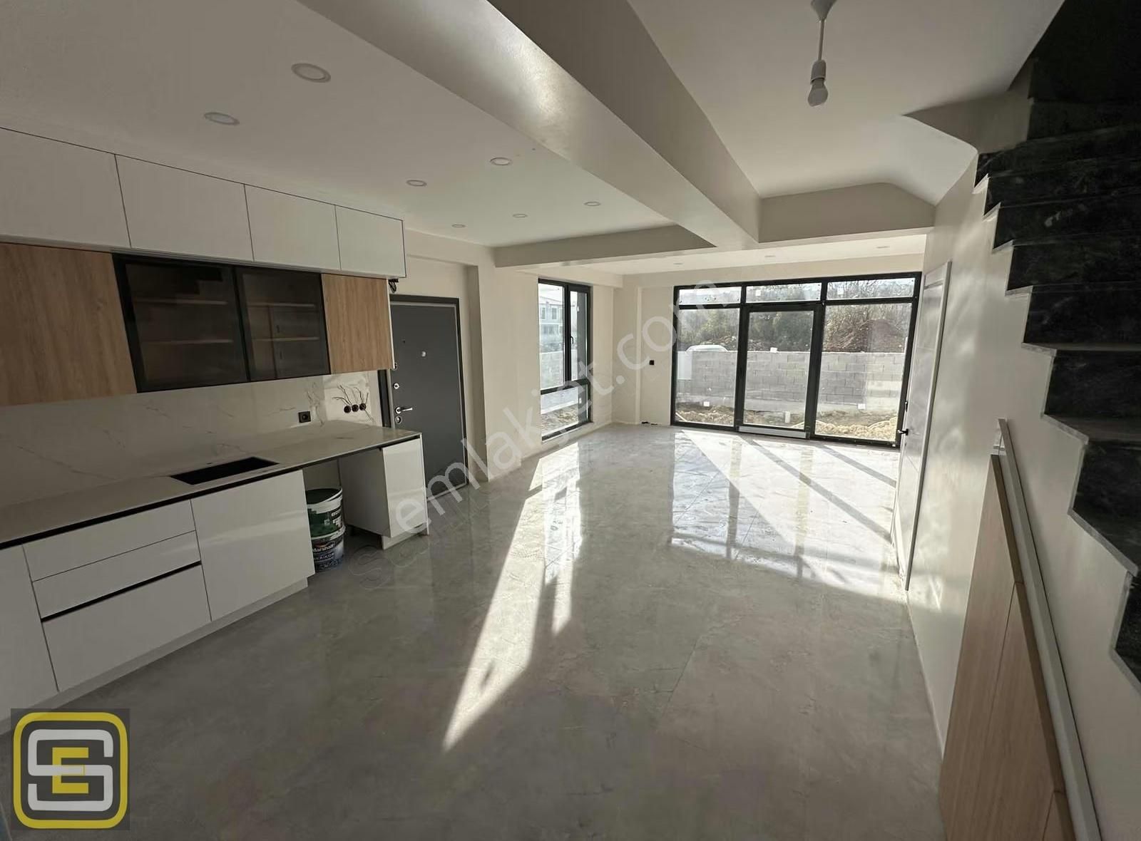 Müstakil Bahçeli Lüks Yaşam Daire Fiyatına 2+1 135 M2 Villa - Görsel 29