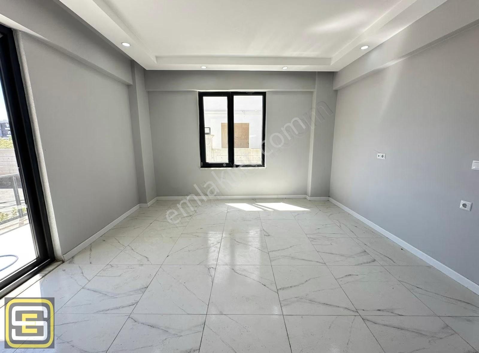 Karasu'da Lüks Sitede Havuz Başı Yerden Isıtmalı 2+1 85 M2 Daire - Görsel 14