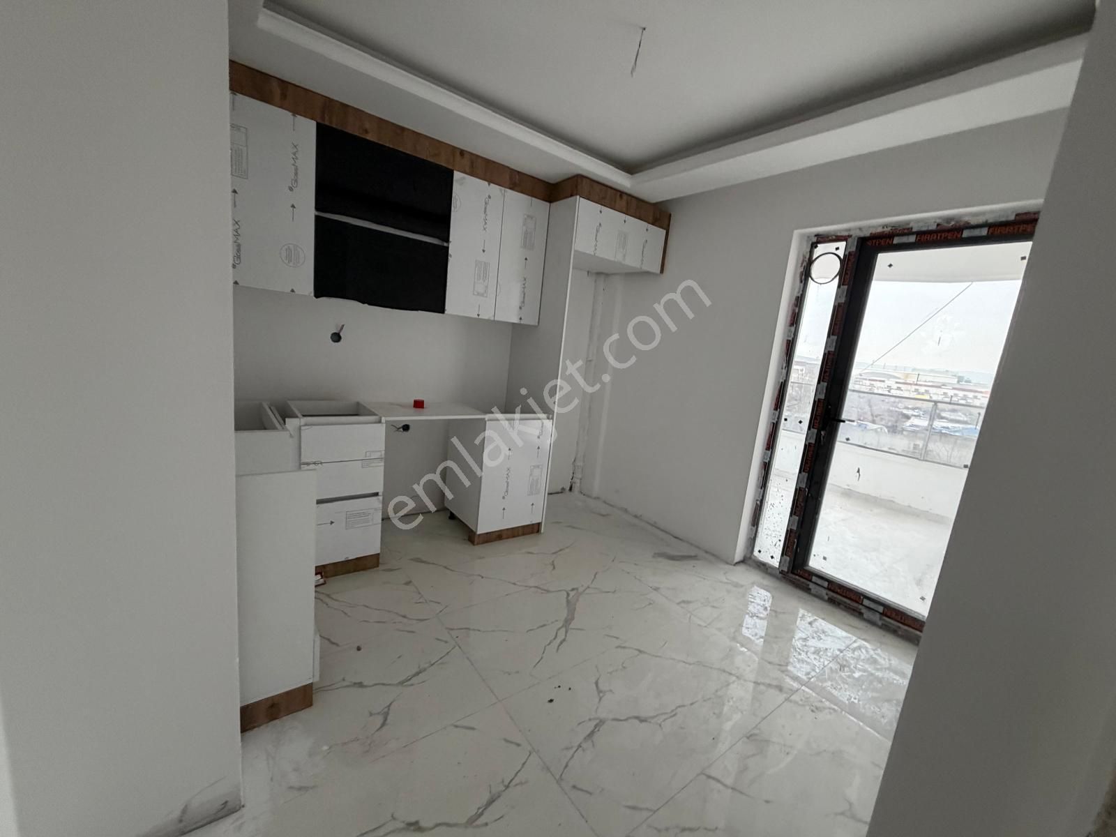 Tandoğan Mh'de 3+1 Ara Katta Ebeveyn Bnyo Giyinme Odalı Sıfır Daire!!!