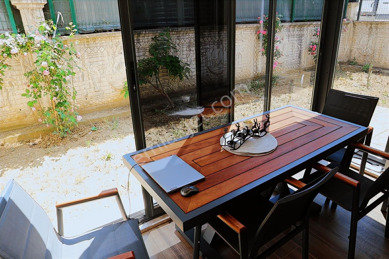 Özlüce Metro İstasyonuna 400 Metre Mesafede Lüks Bahçe Katı - Görsel 23