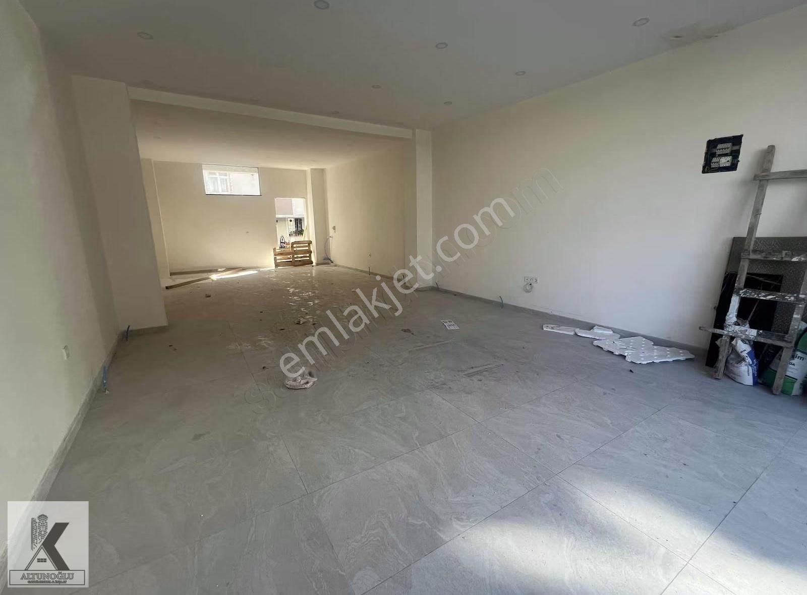 200m2 Cadde Üzerinde Cephe Seçenekleriyle 3 Adet Depolu Dükkan - Görsel 8