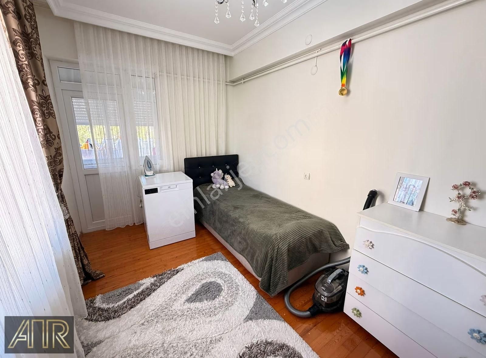 Geniş 3+1 Daire | 165 M² Net | Eşyalı | Güney Güneydoğu Cephe - Görsel 25