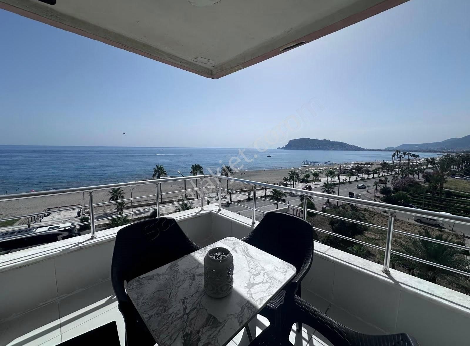 Obada Denize Sıfır Kale Ve Deniz Manzaralı 2+1 Eşyalı Daire