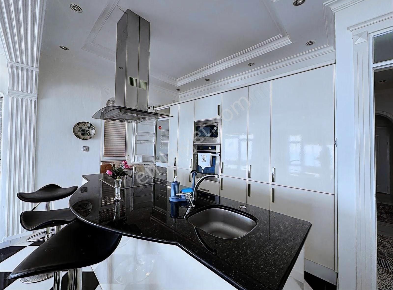 Obada Denize Sıfır Kale Ve Deniz Manzaralı 2+1 Eşyalı Daire - Görsel 5