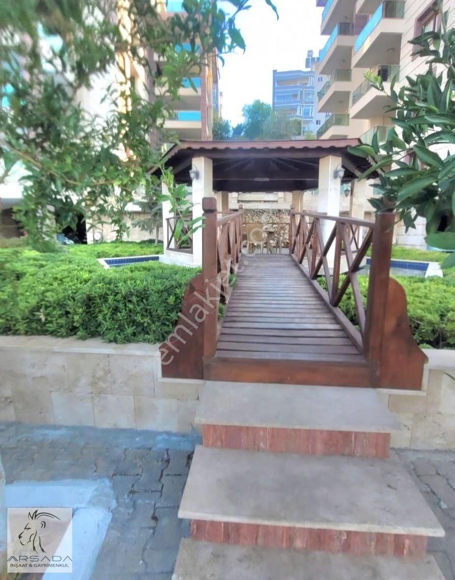 Kuşadası Kadınlar Denizin De Havuzlu Site İçinde Kiralık Boş 4+1 - Görsel 12