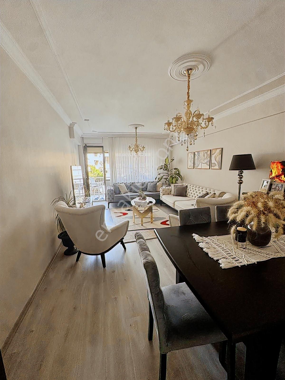 Bostanlı Gastronomi Sokağında Satılık 3+1 Geniş Daire - Görsel 20