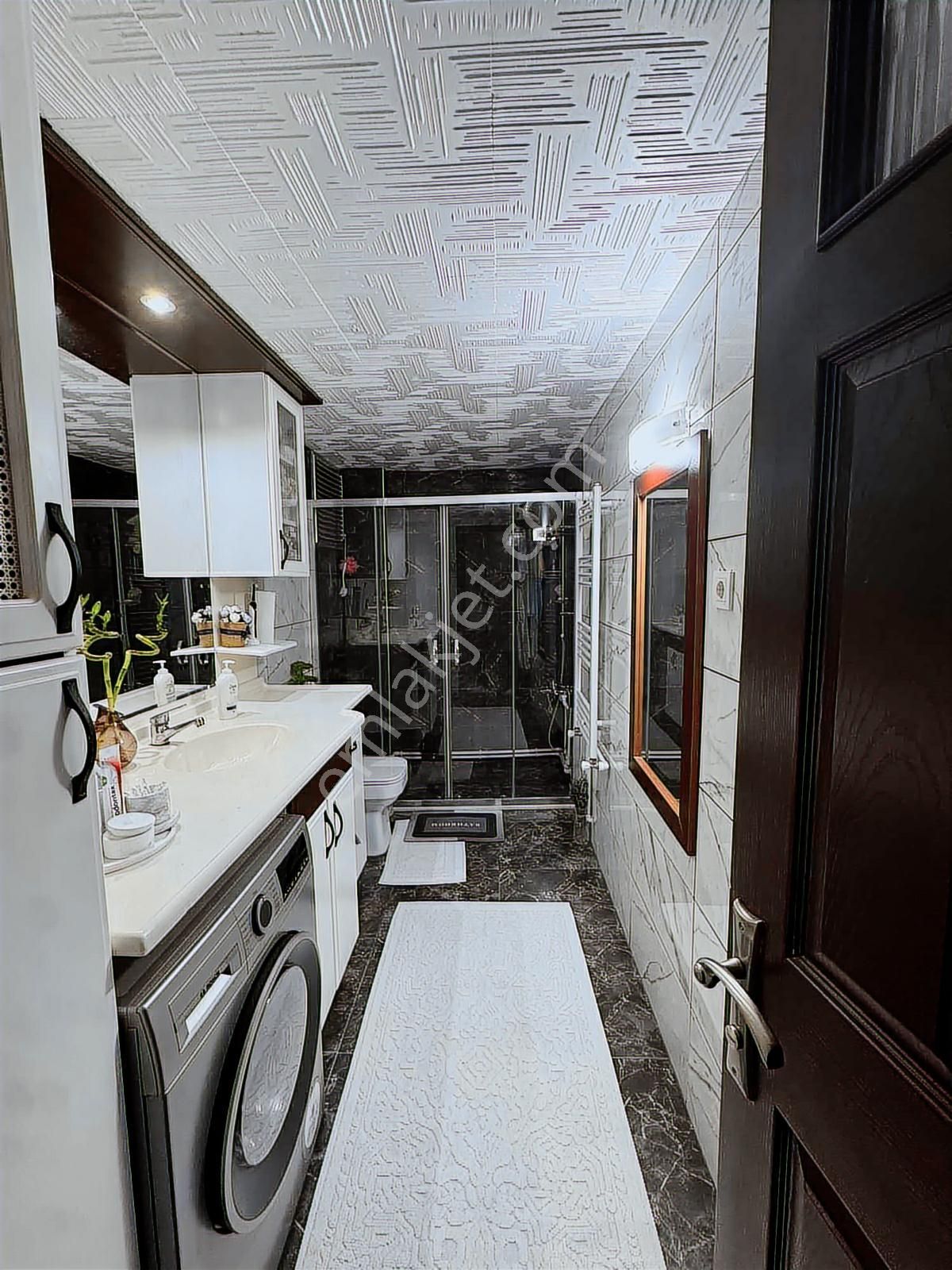 Bostanlı Gastronomi Sokağında Satılık 3+1 Geniş Daire - Görsel 25