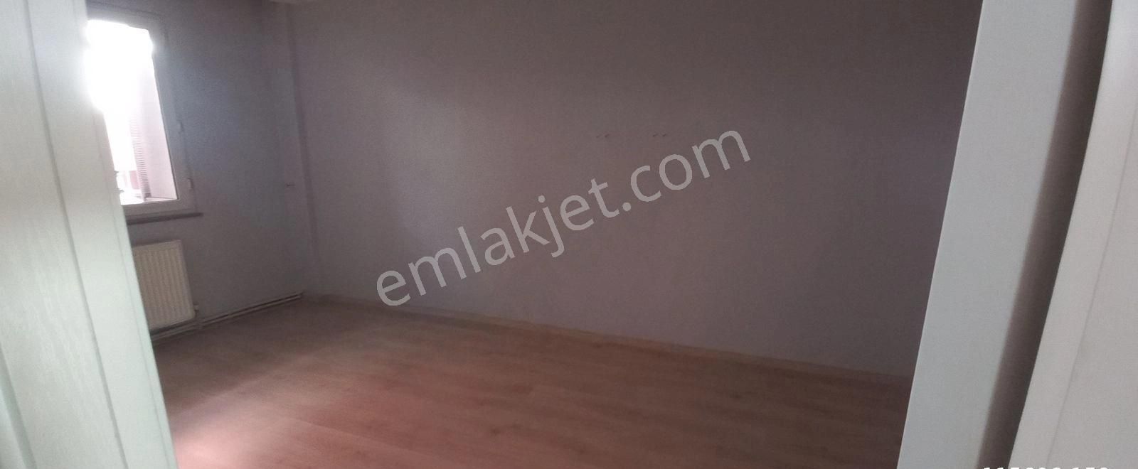 Bayrampaşa Merkezde Lüx 2+1 Kombili Ve Klimalı Geniş Daire 25.000tl - Görsel 9