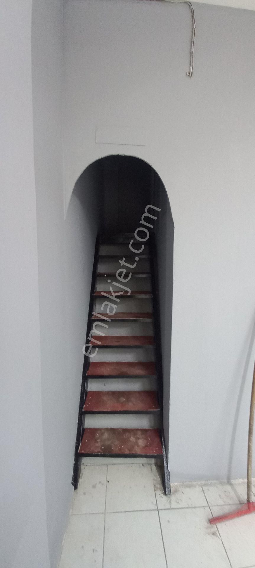 Bayrampaşa Baglar Cad.2,5 Katlı Dükkan Kiralık - Görsel 14