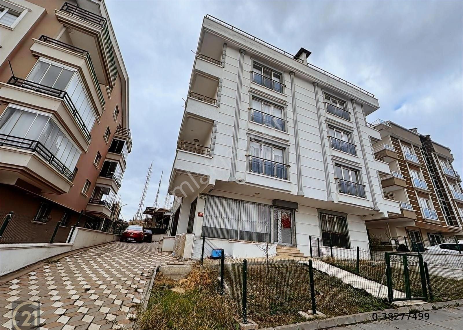 Century 21'den Keklikpınarı'nda 3+1 Satılık Daire - Görsel 5