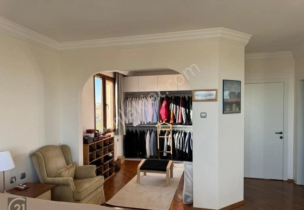 Oran Merkezde, Çınar Apartmanı'nda 4+1 Lüks Mobilyalı Kiralık - Görsel 27