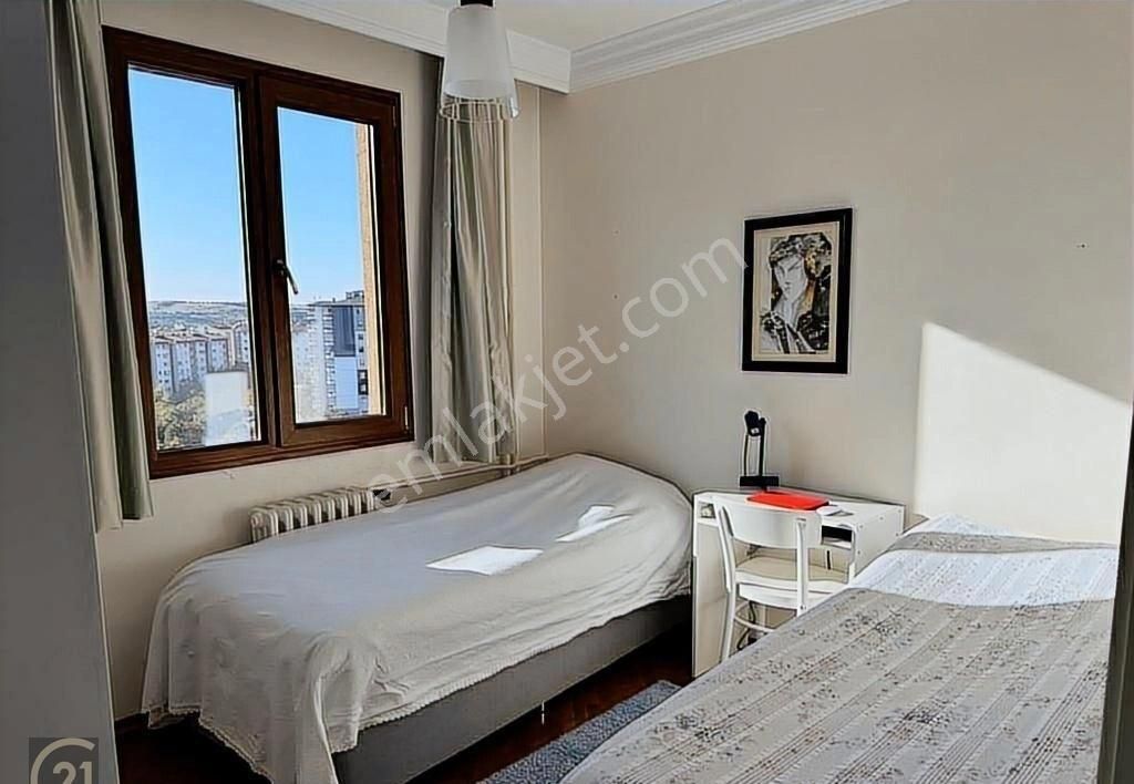 Oran Merkezde, Çınar Apartmanı'nda 4+1 Lüks Mobilyalı Kiralık - Görsel 17