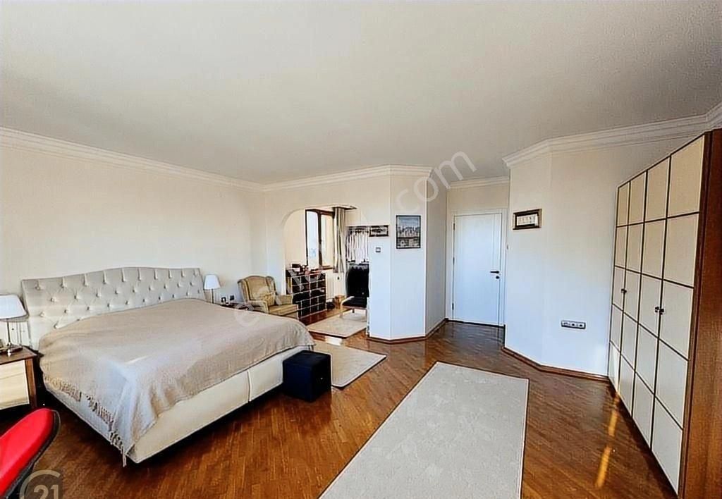 Oran Merkezde, Çınar Apartmanı'nda 4+1 Lüks Mobilyalı Kiralık - Görsel 23