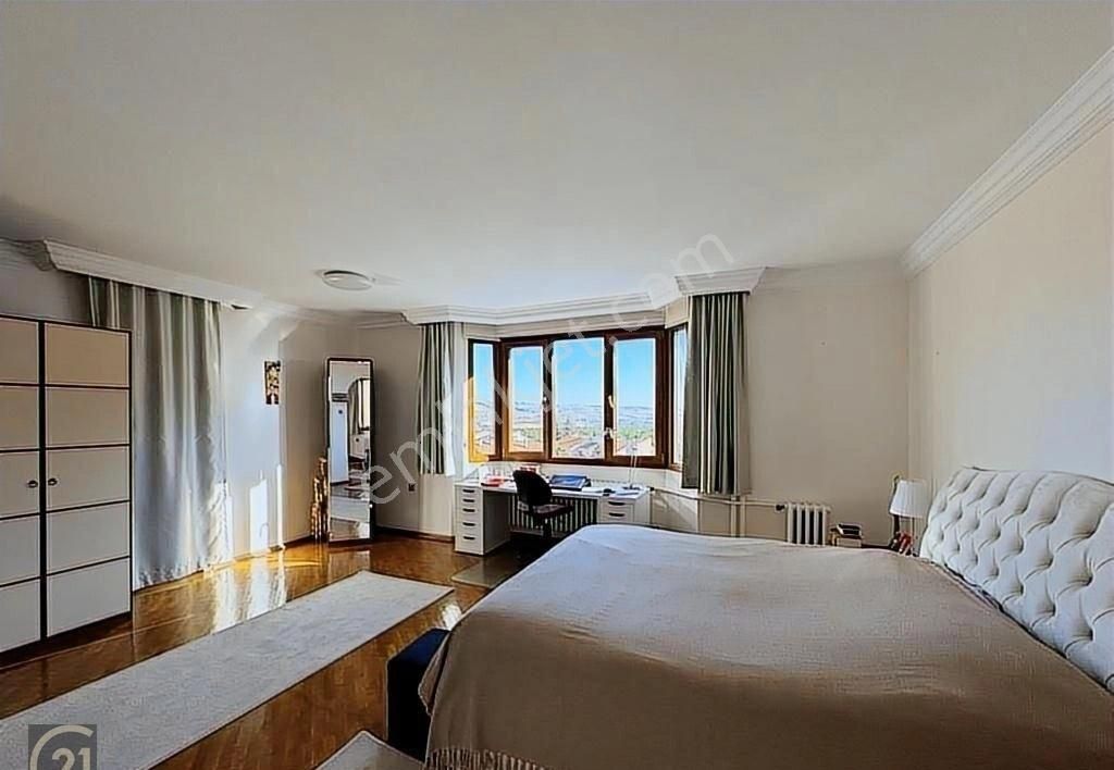 Oran Merkezde, Çınar Apartmanı'nda 4+1 Lüks Mobilyalı Kiralık - Görsel 18