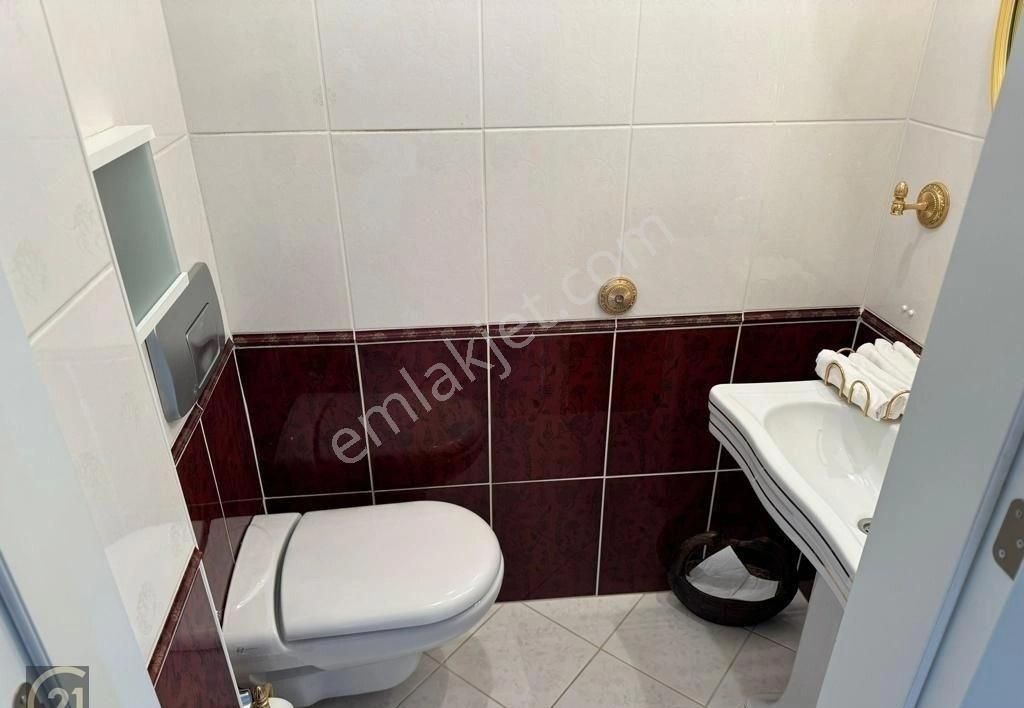 Oran Merkezde, Çınar Apartmanı'nda 4+1 Lüks Mobilyalı Kiralık - Görsel 15