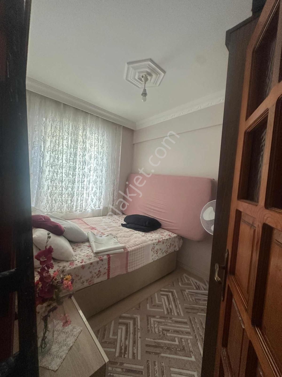 Merkezi Konumda Full Eşyalı Satılık Daire - Görsel 17