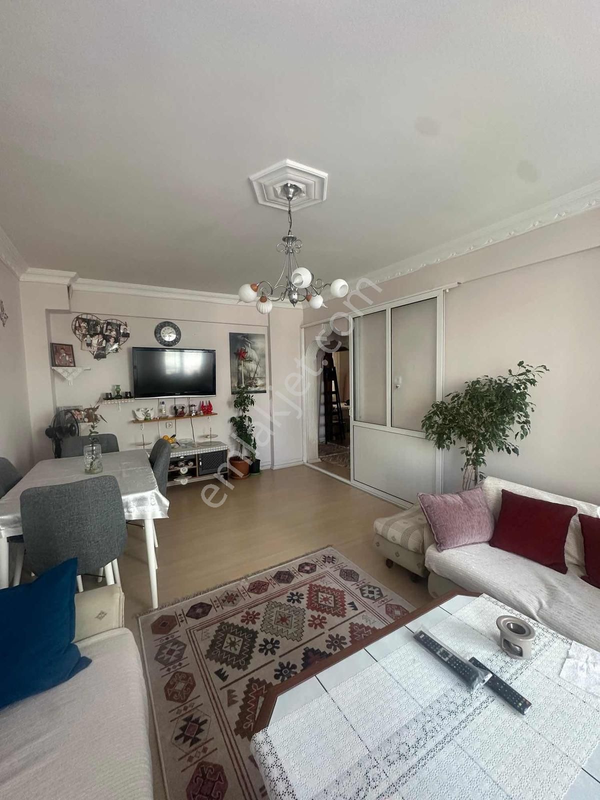 Merkezi Konumda Full Eşyalı Satılık Daire - Görsel 6