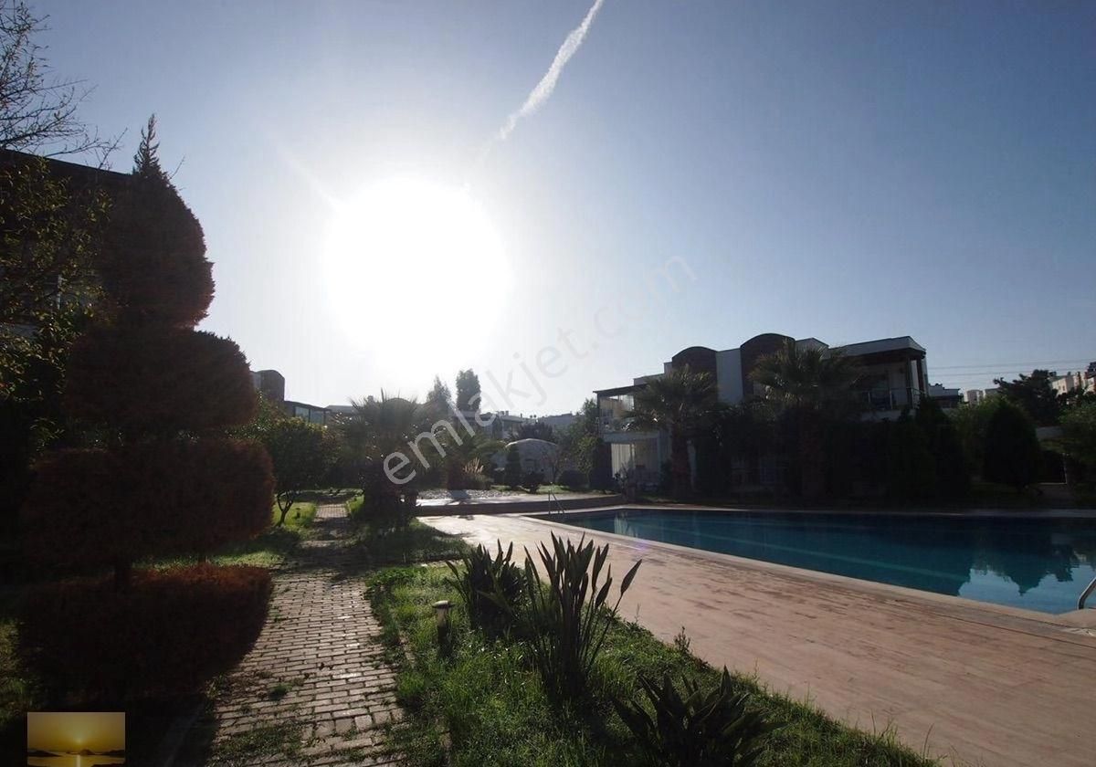 Bodrum Bitezde Satılık Daire Bahçeli Ev Merkezi Yerde Düzayak Köşebaşı Daire - Görsel 5