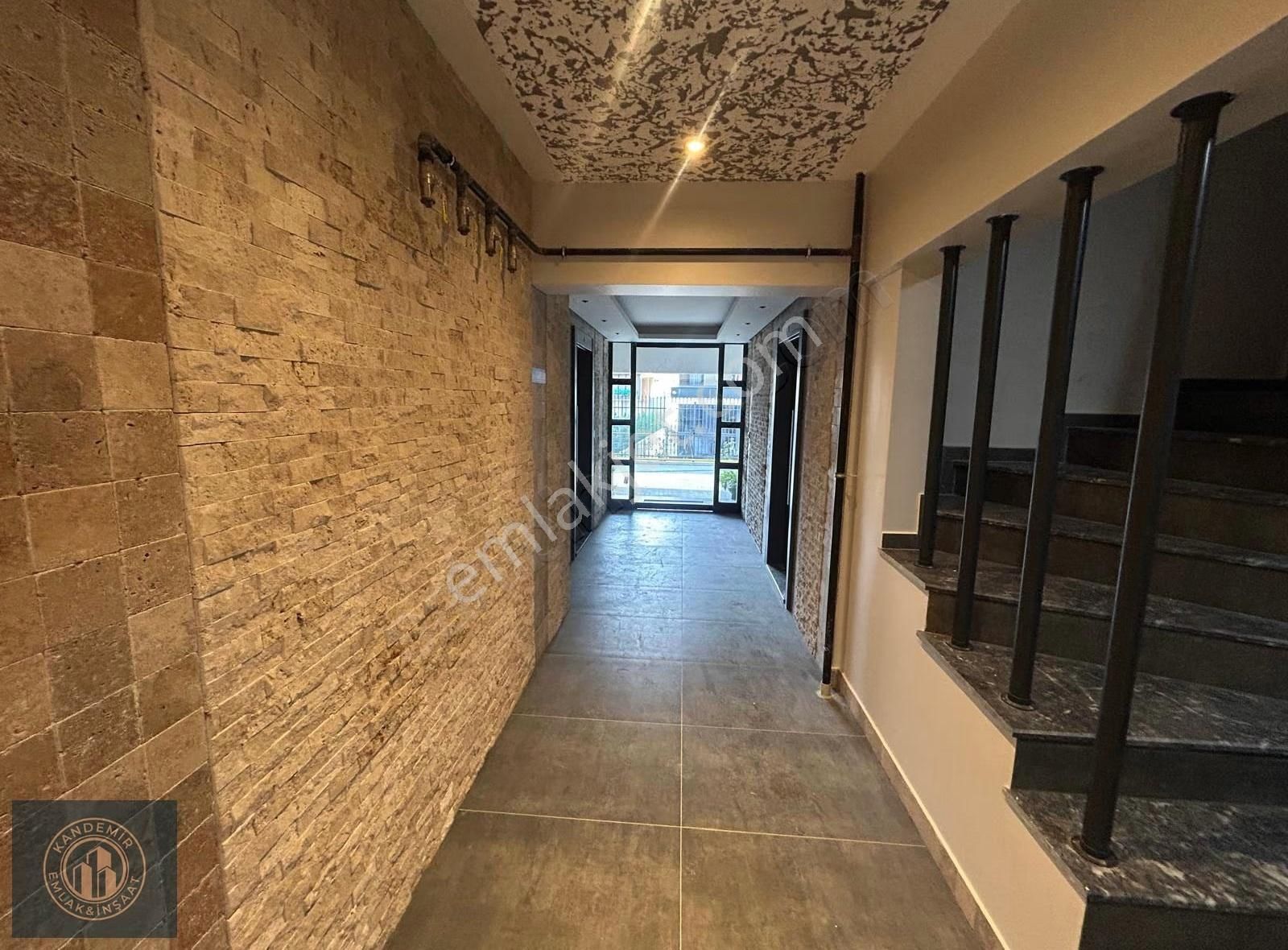 Üsküdar Nev Çarşıya Paralel 2+1 Sıfır Bina Satılık Daire - Görsel 3