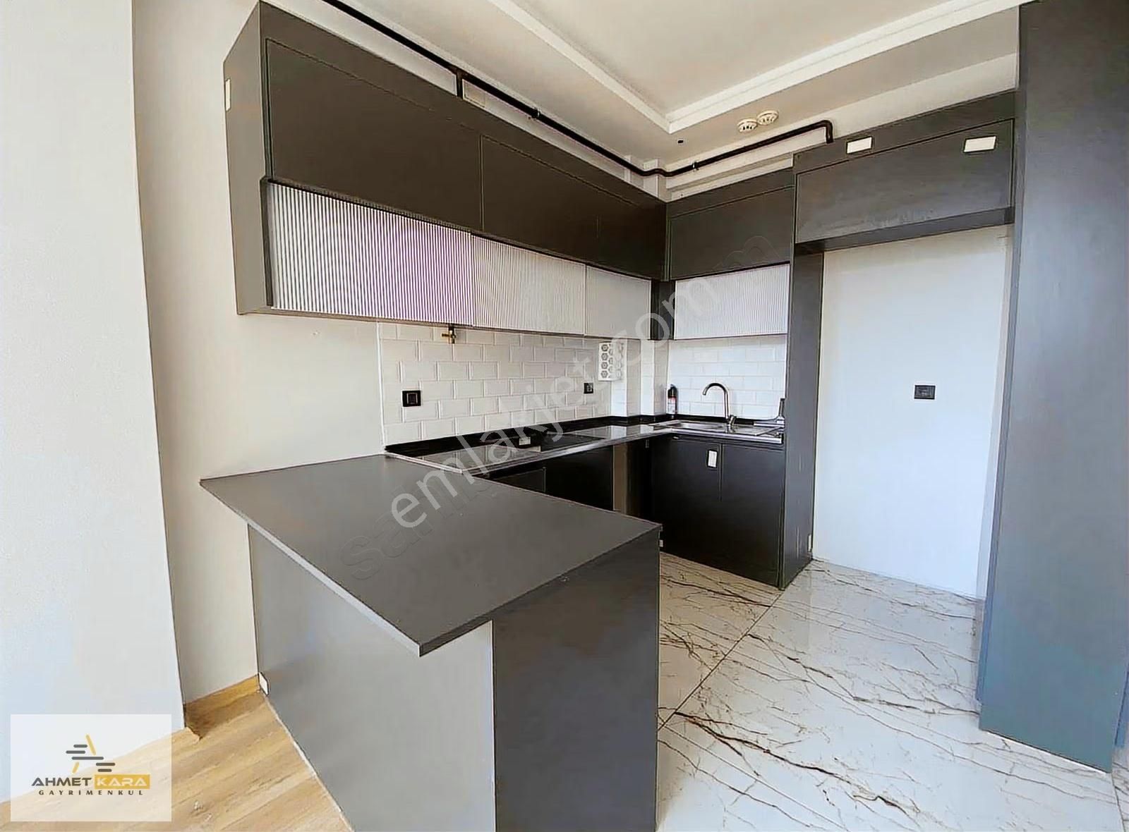 Ahmet Kara'dan Mezitli Akdeniz Mah. 1+1 Satılık Daire