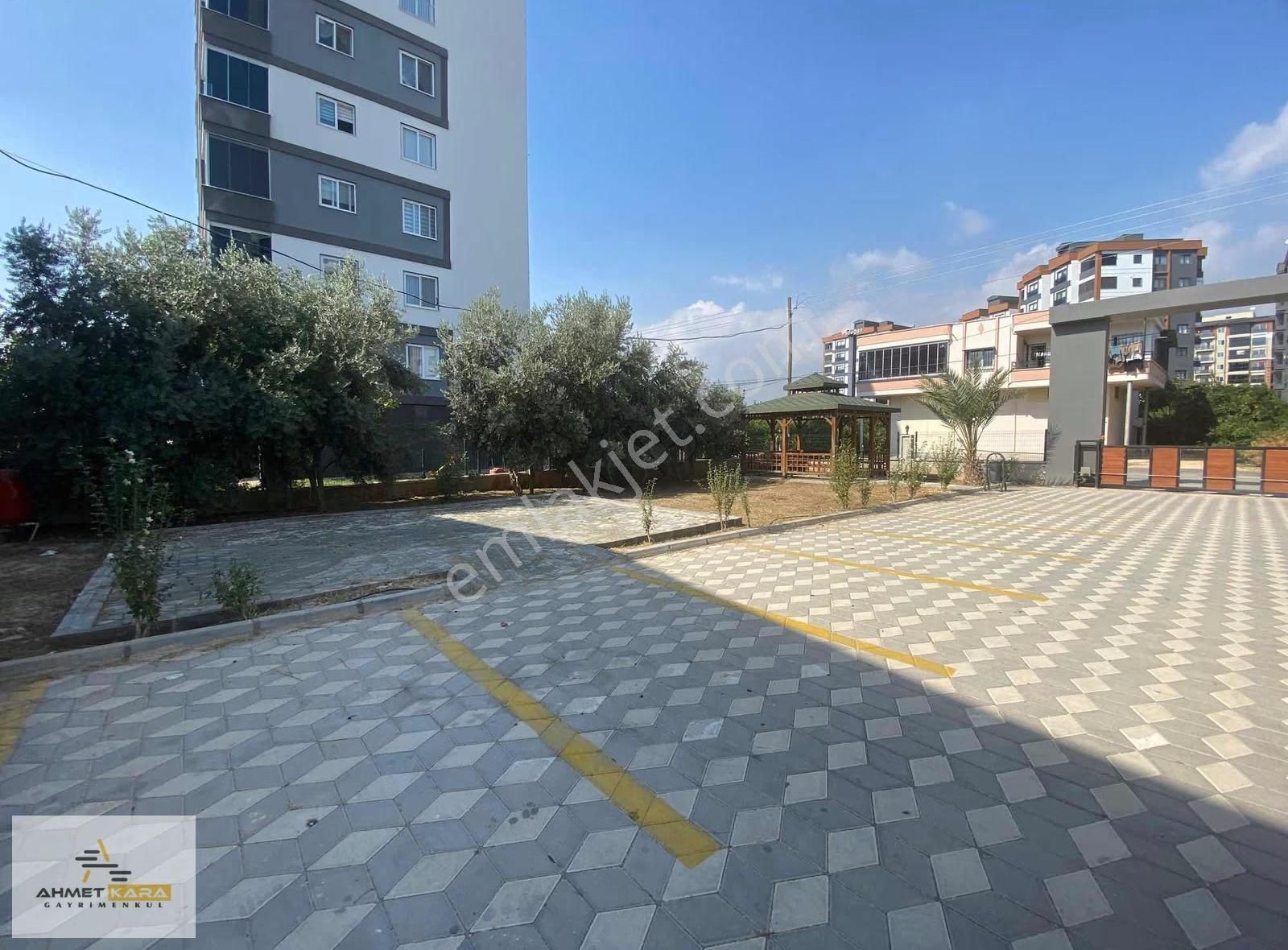 Ahmet Kara'dan Mezitli Akdeniz Mah. 1+1 Satılık Daire - Görsel 4