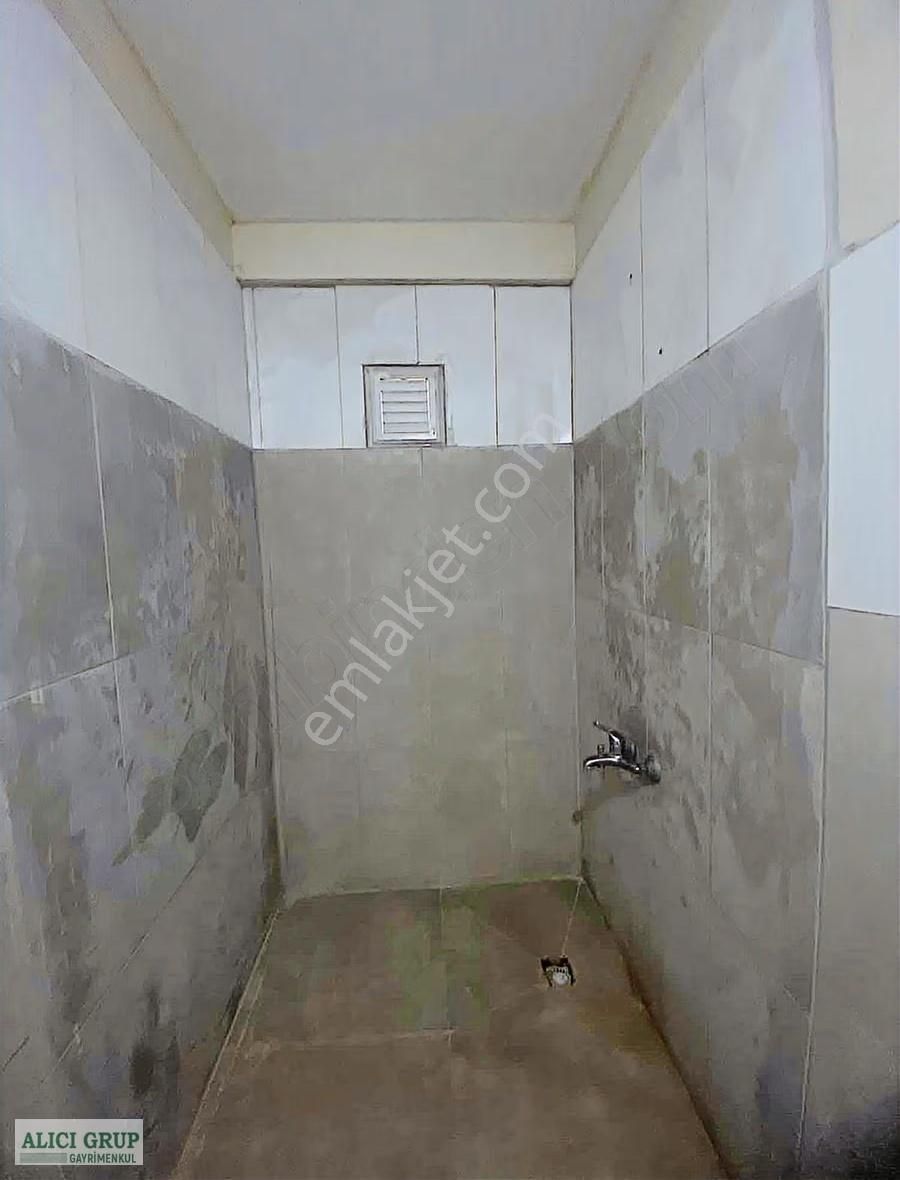 Kiralık,site İçerisinde Geniş 1+1 Ana Yola Yakın - Görsel 6