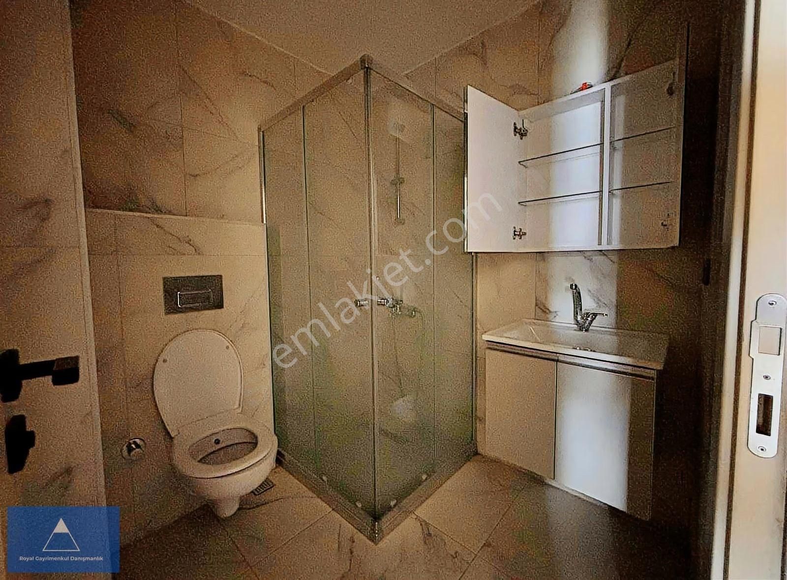 Atakum Devlet Hastanesine 100 M Eşyalı Ara Kat İskanlı 1+1 - Görsel 2