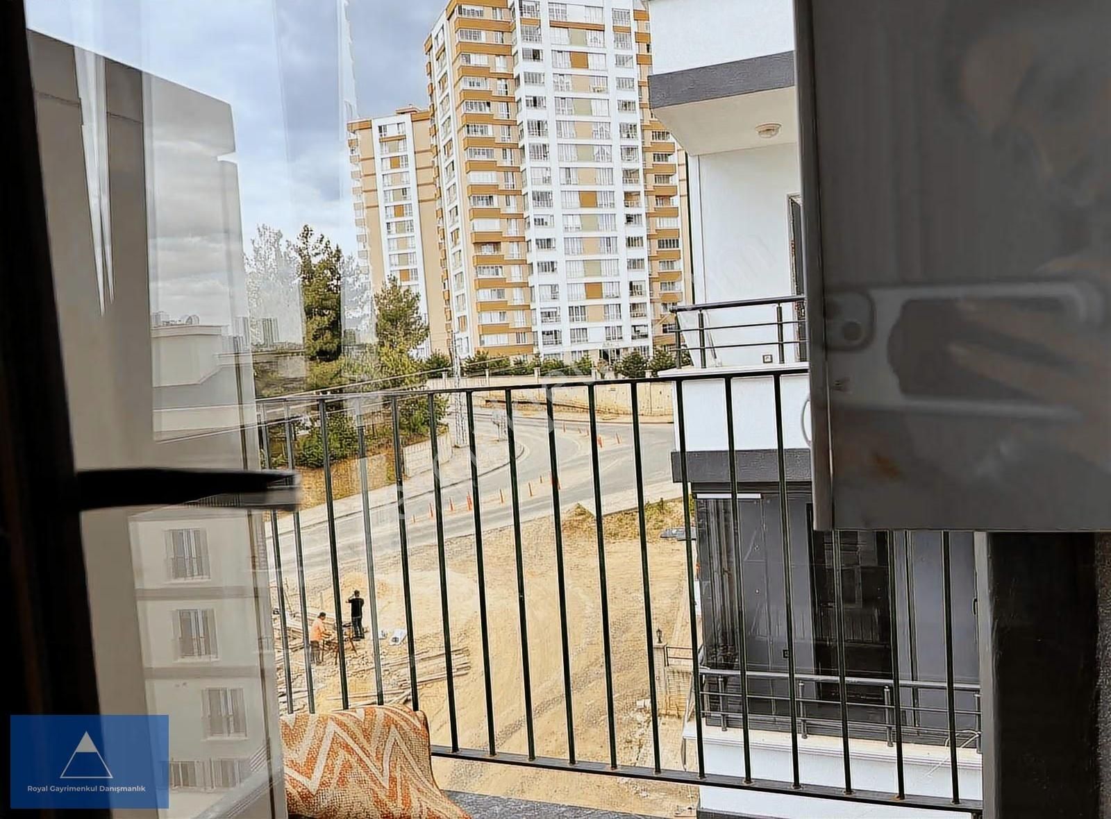 Atakum Devlet Hastanesine 100 M Eşyalı Ara Kat İskanlı 1+1 - Görsel 4