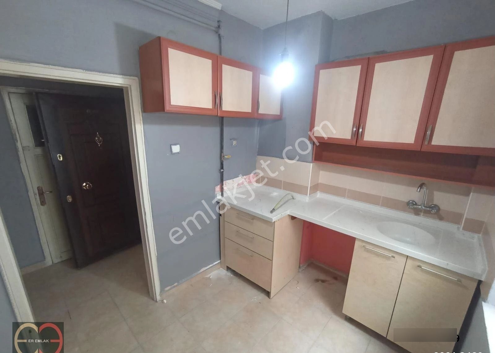 Gazi Mahallesi 'nde Silahtar Cd Yakını Katta 2+1 Kiralık Daire - Görsel 15