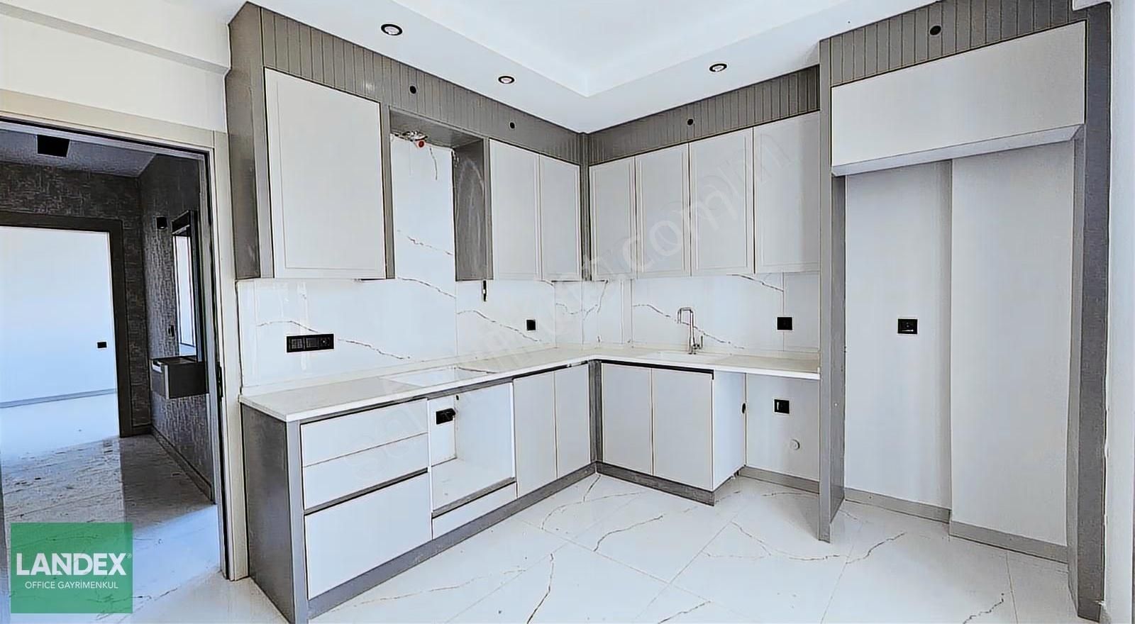 Şemikler'de Sıfır Geniş 2+1 Satılık Daireler - Görsel 14