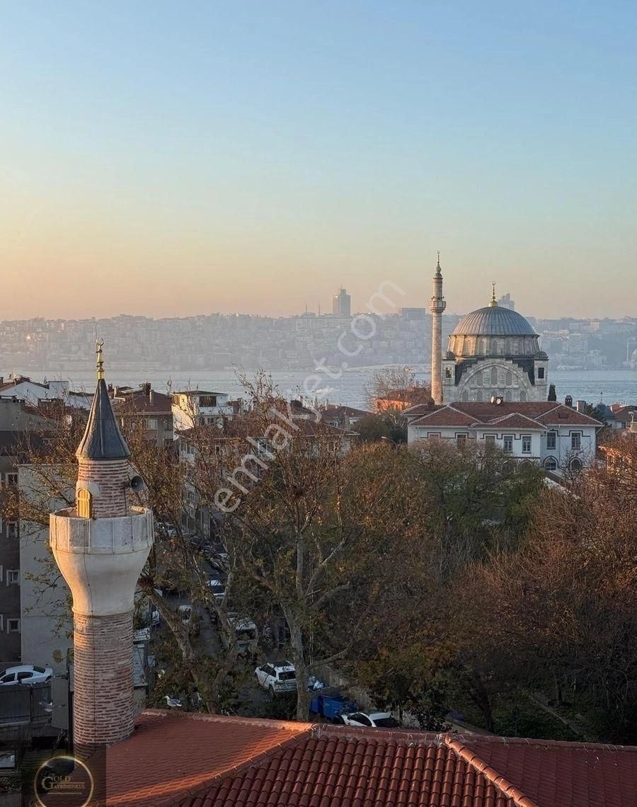 Üsküdar Salacak'ta Manzaralı Dubleks Kiralık Daire