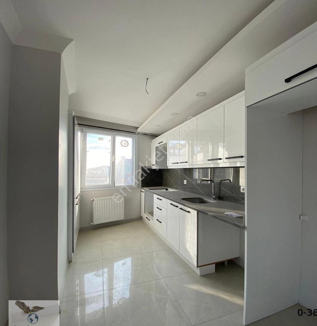 Avcılar Merkezde 3+2 Sıfır Kullanışlı Dublex