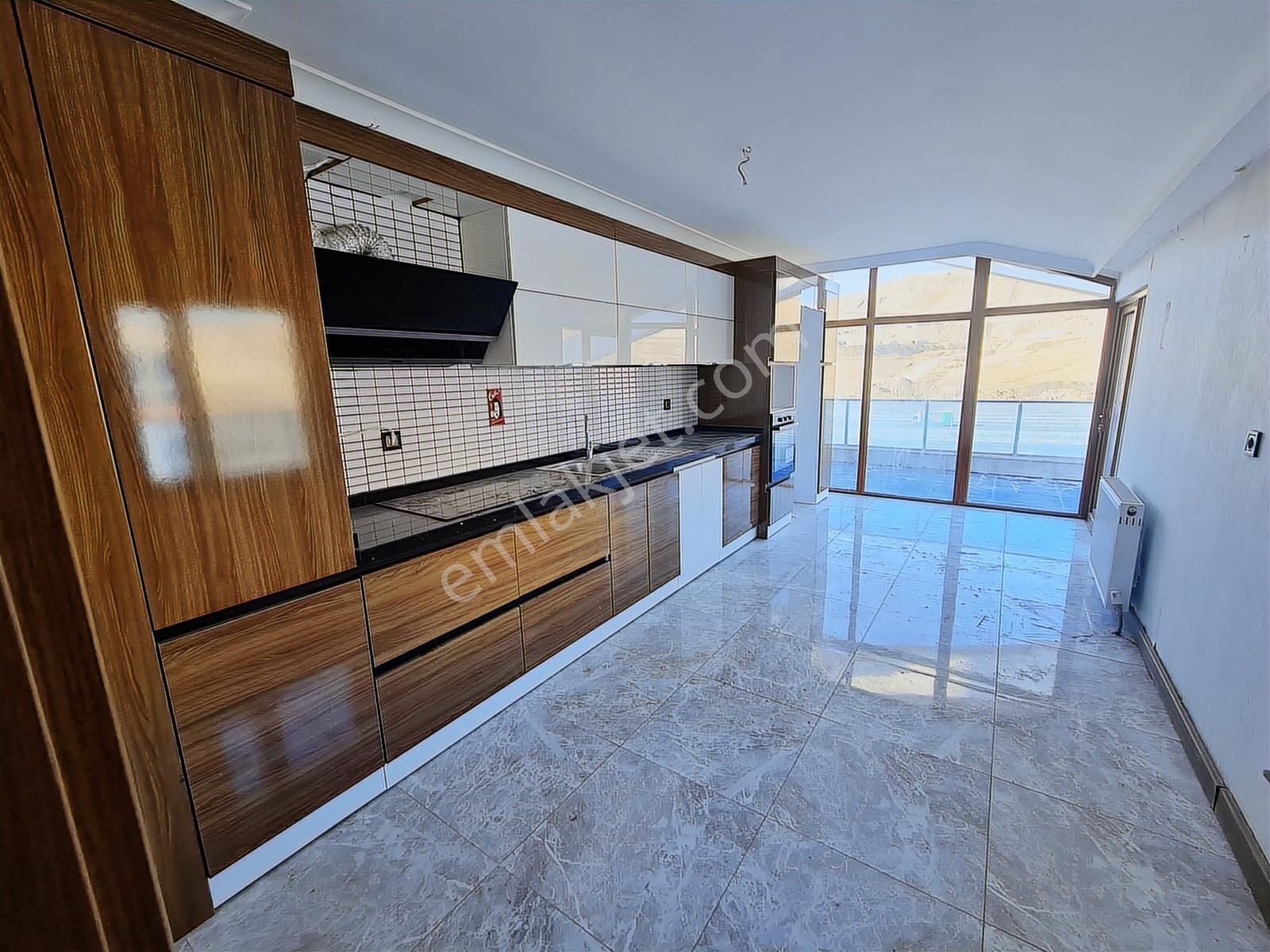 Arel'den Bağlıca Three Life Sitesi Geniş Kullanışlı Dubleks 5+2 - Görsel 25