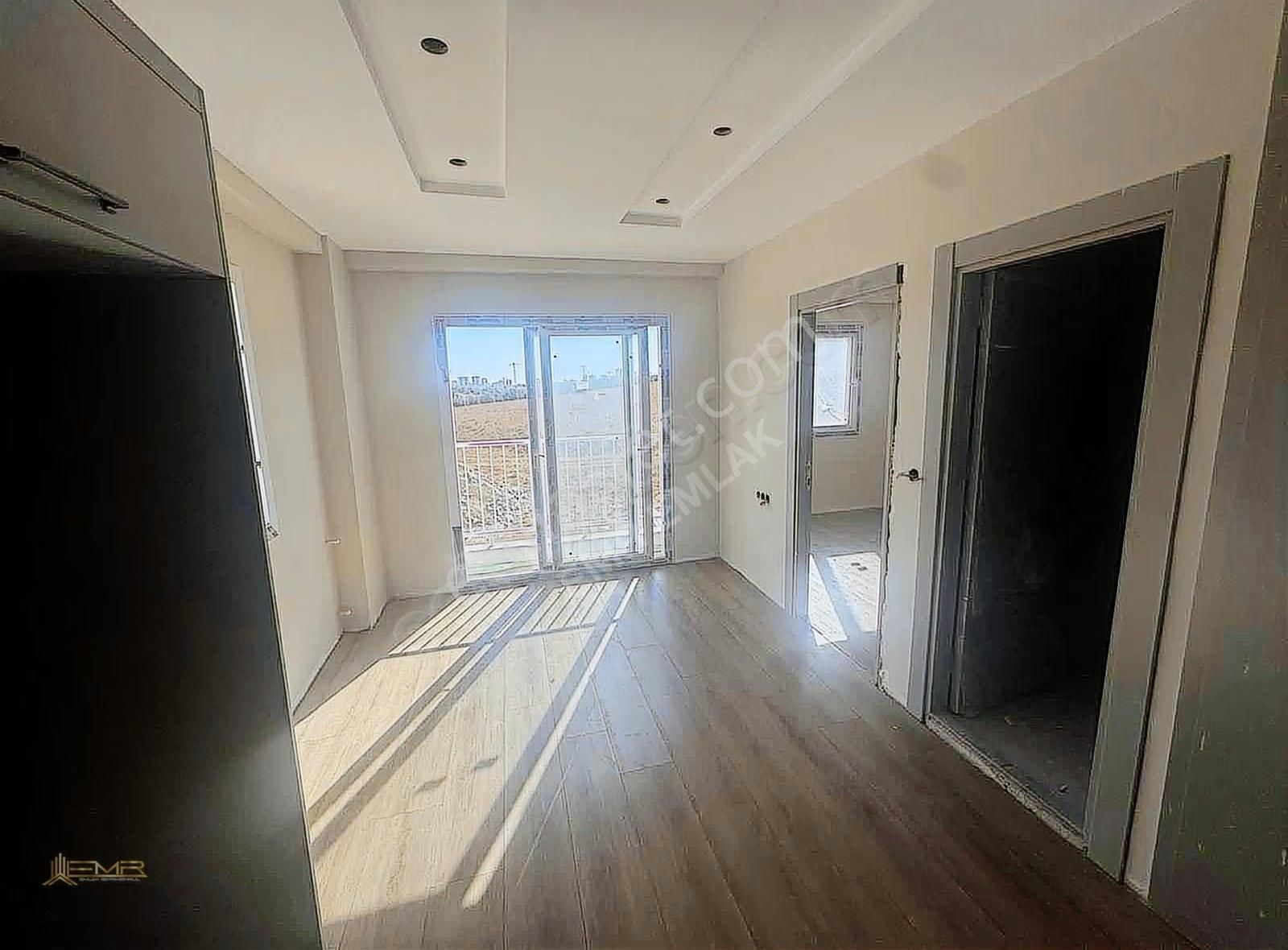 Gültepe Gelincik Caddesinde 2 Aya Teslim Satılık 1+1 Köşe Daire - Görsel 8