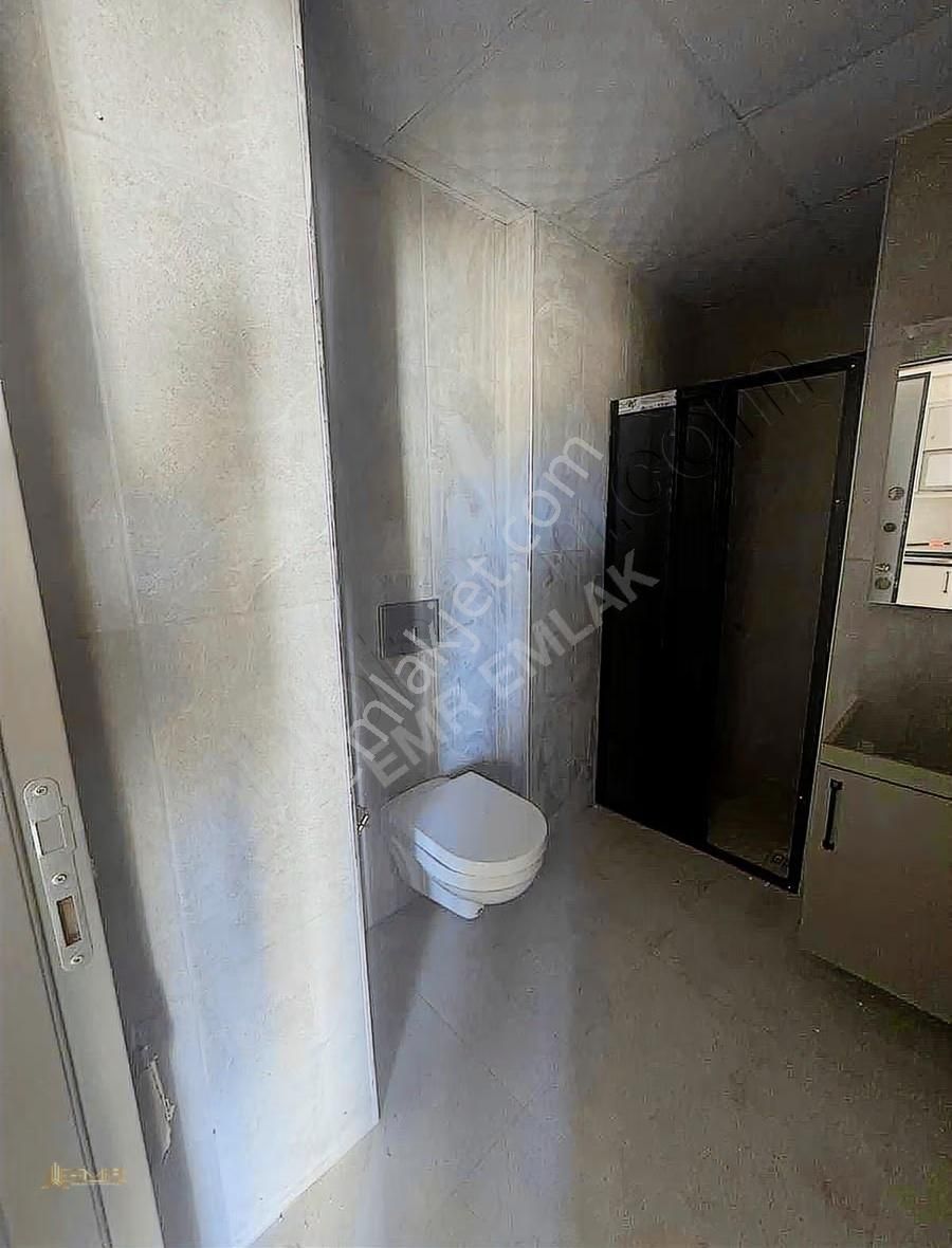 Gültepe Gelincik Caddesinde 2 Aya Teslim Satılık 1+1 Köşe Daire - Görsel 9