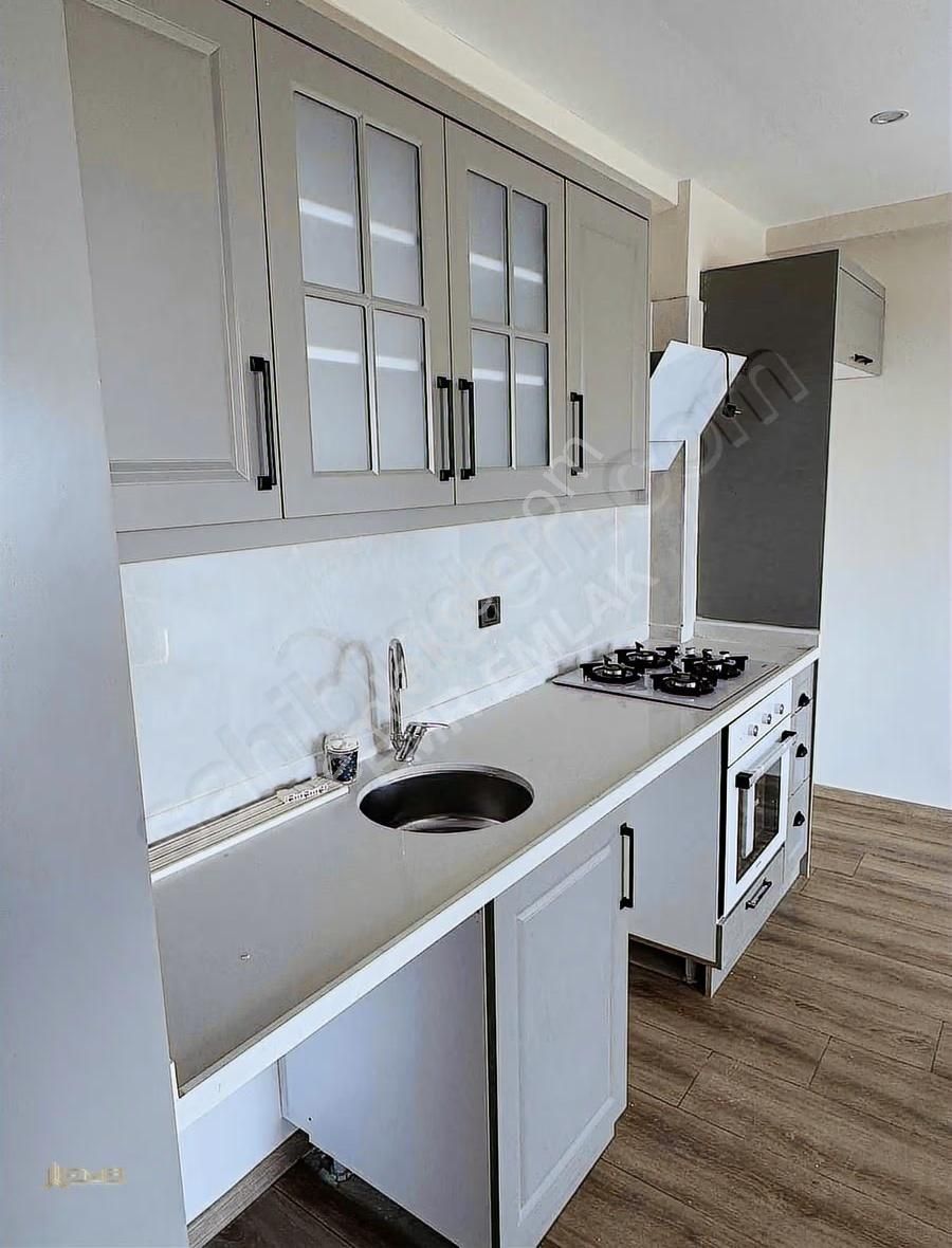 Emr'den Emsallerinin En Genişi 50m2 1+1 Kiralık Daire