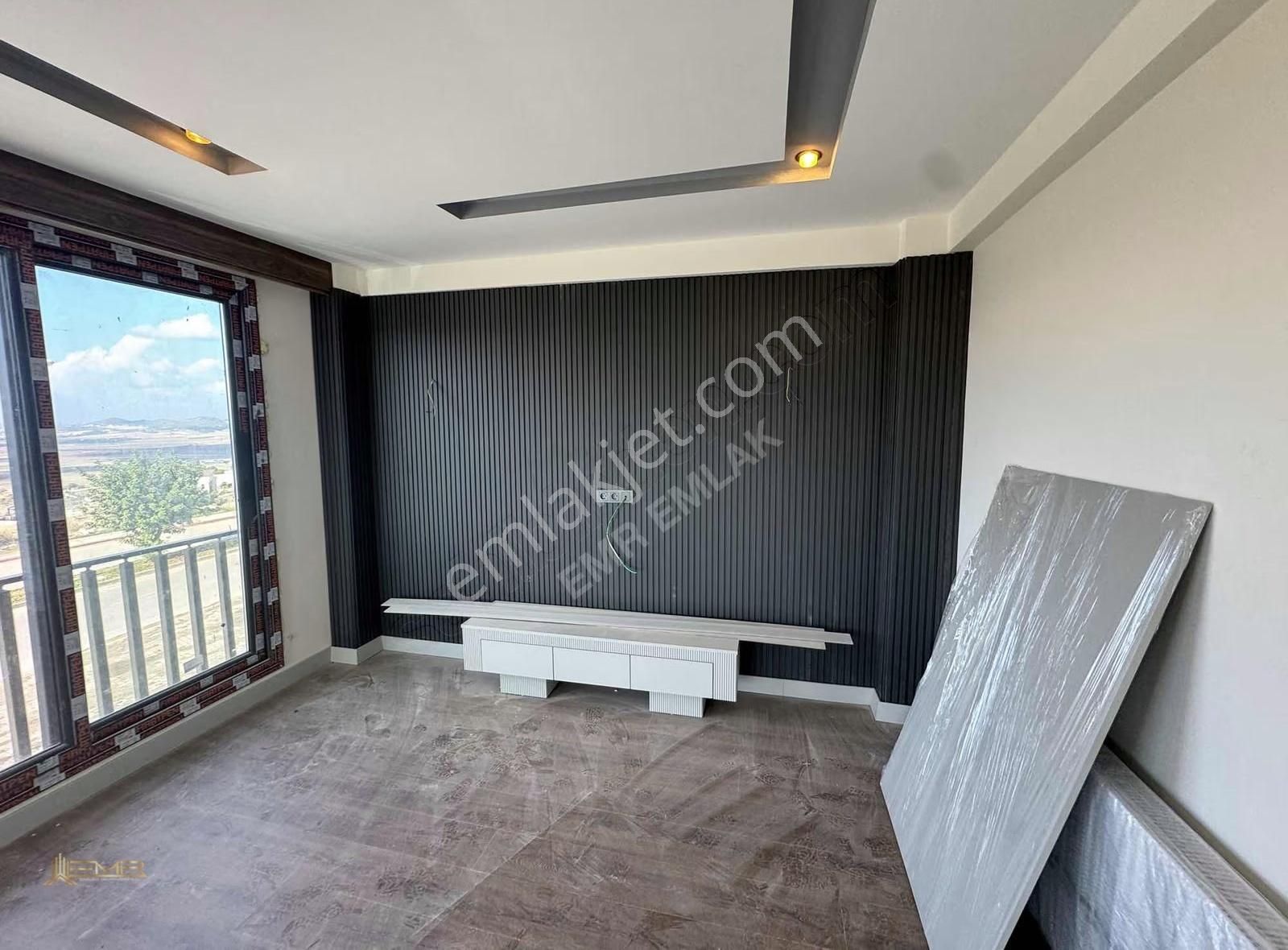 Emr'den Çınarlıda Cadde Üzeri 2+1 90 M2 Satılık Lüks Daire - Görsel 24