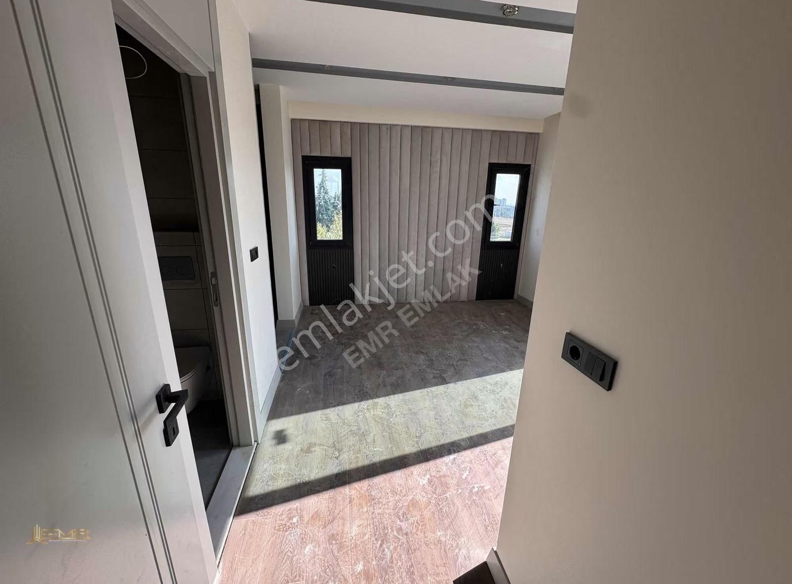 Emr'den Çınarlıda Cadde Üzeri 2+1 90 M2 Satılık Lüks Daire - Görsel 17