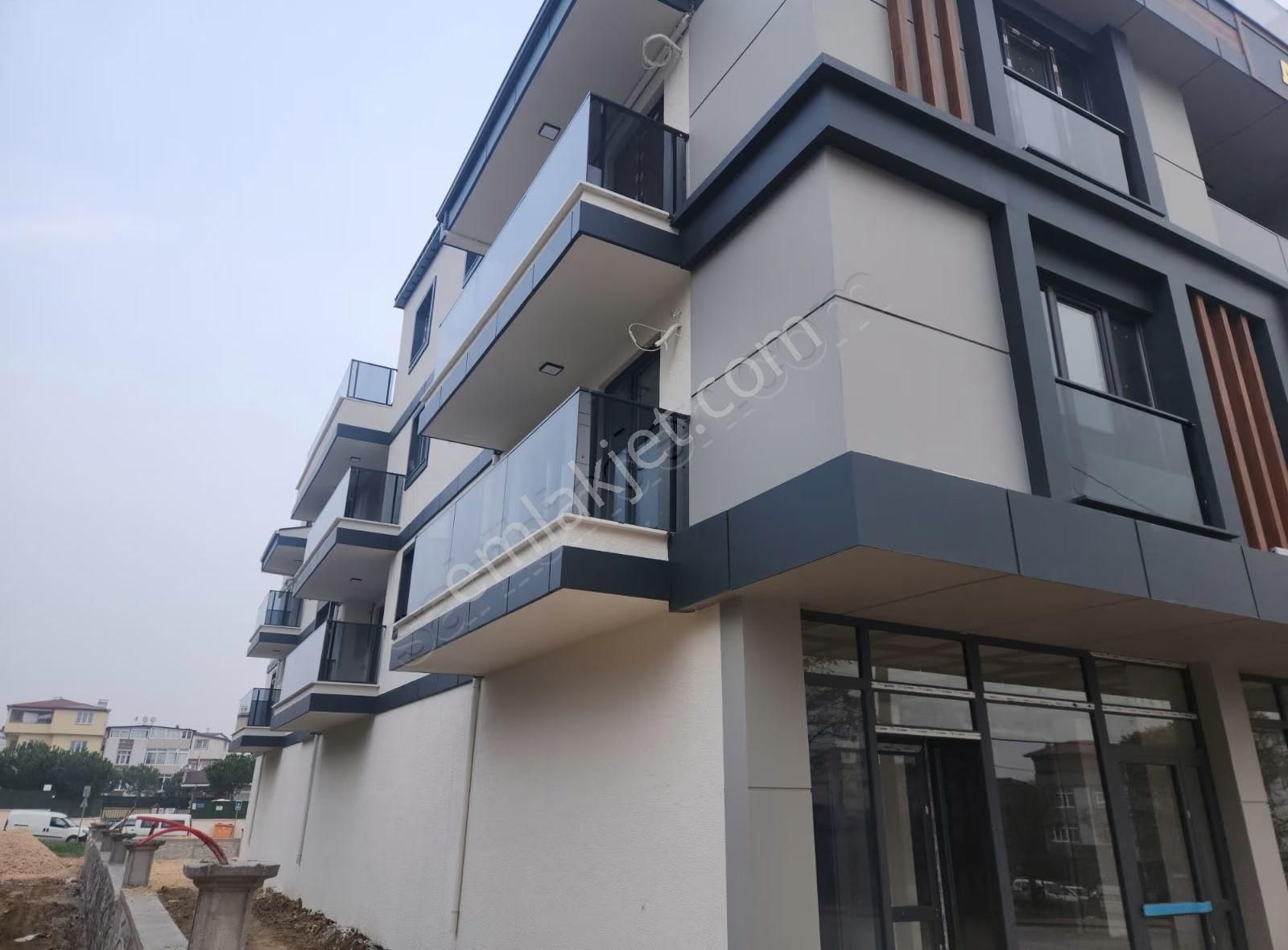 Denız Can Emlak Farabi Hastane Caddesinde 2+1 Arakat - Görsel 6