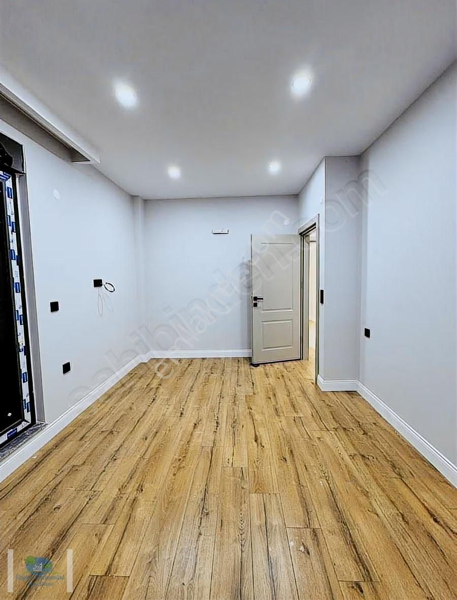 Ilıca'da 2+1 Dubleks Havuzlu Daire - Görsel 12