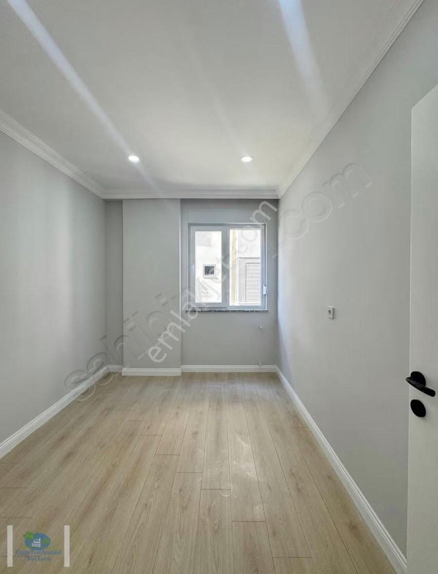 Ilıca Merkezde Asansörlü Depolu Ebeveyn Banyolu Ara Kat 2+1 - Görsel 13