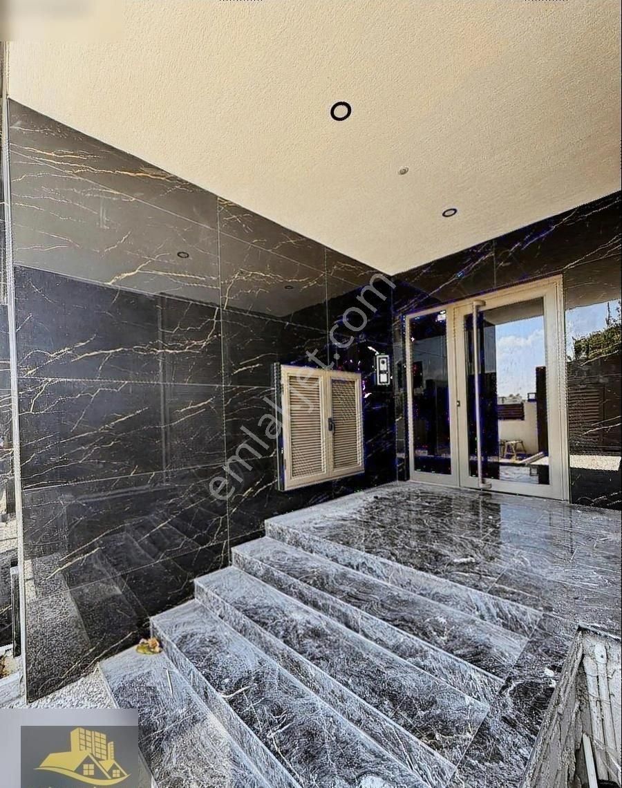 Ilıcada Lüks Havuzlu 1+1 Daire