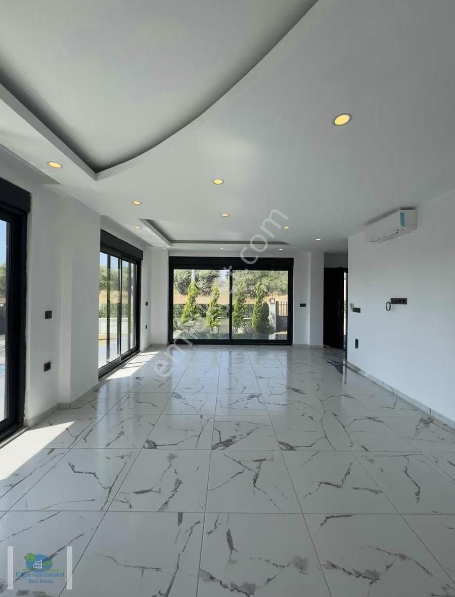 Kumköy De Müstakil Tripleks Villa - Görsel 5