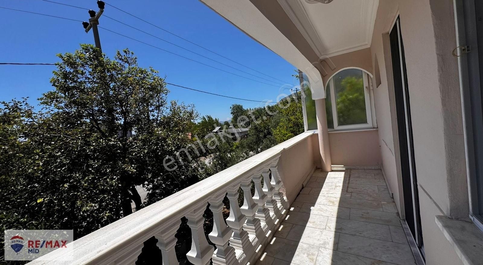 Remax Mid Satılık Denize 100 Mt. Mesafede 5+1 Villa - Görsel 21