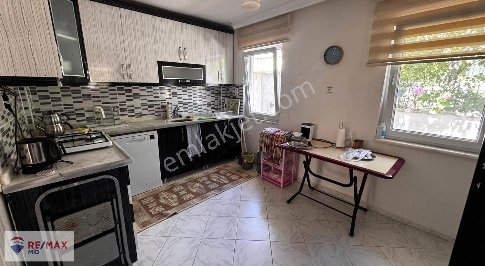 Remax Mid Satılık Denize 100 Mt. Mesafede 5+1 Villa - Görsel 20