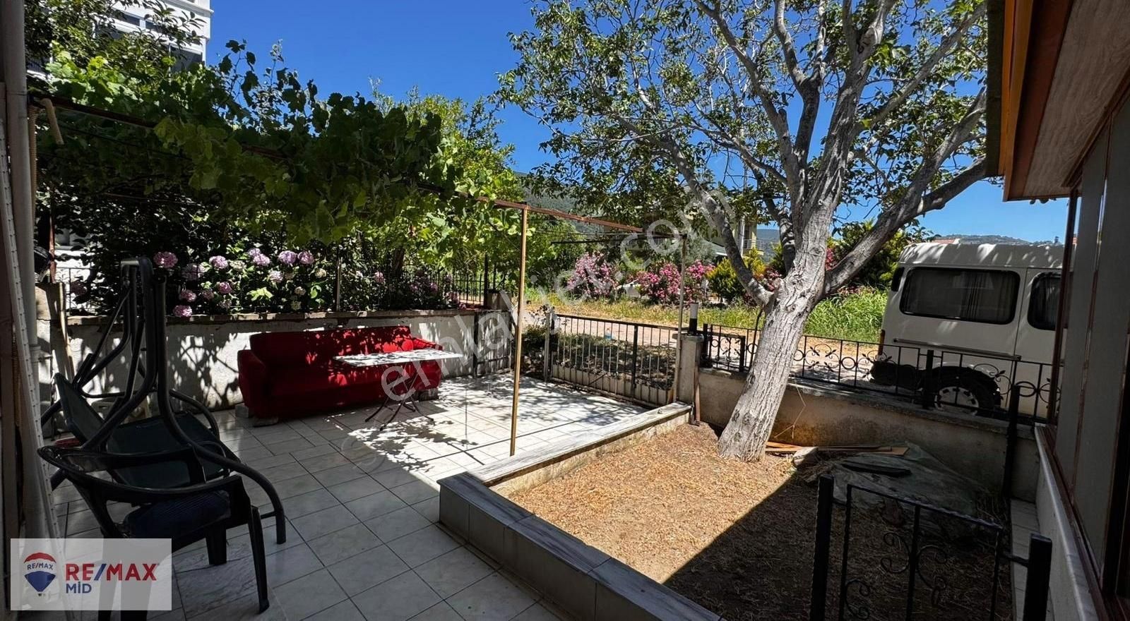 Remax Mid Satılık Denize 100 Mt. Mesafede 5+1 Villa - Görsel 22