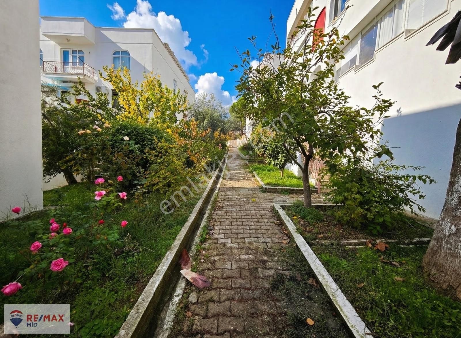 Remax Mıd - Altınoluk Göktan Sıtesınde Denız Manzaralı Daıre - Görsel 15