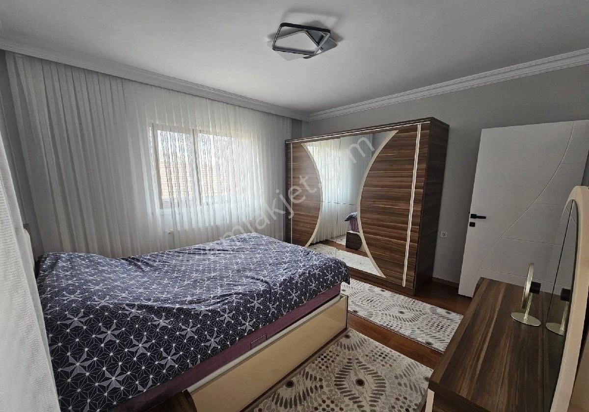 Keçiören Bağlarbaşı 3+1 İskanlı Krediye Uygun Yapılı Daire - Görsel 14