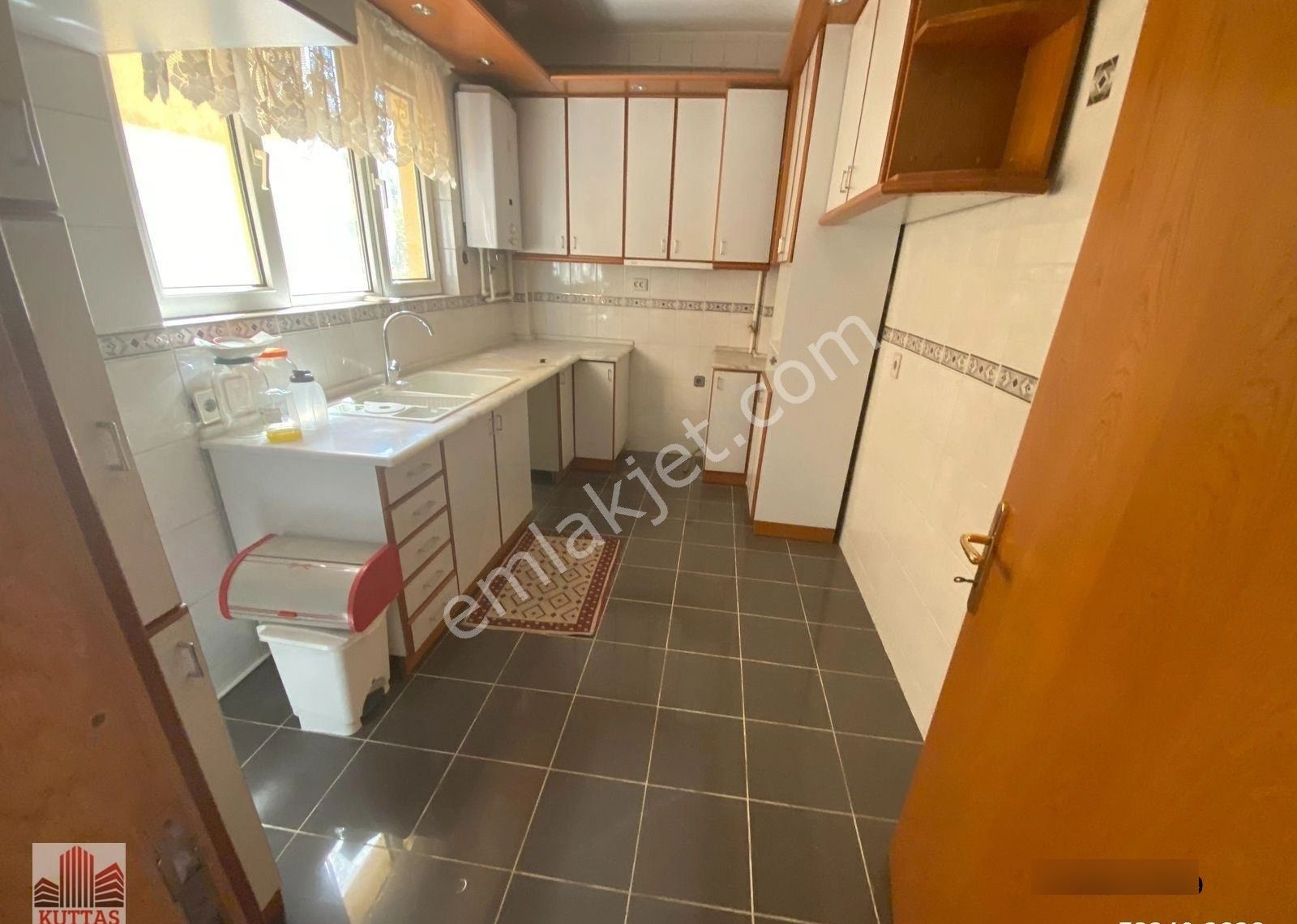 Eser Sitesinde 24 Saat Güv 3+1 İçi Yapılı 120m2 Katta Ön Metro Y - Görsel 14