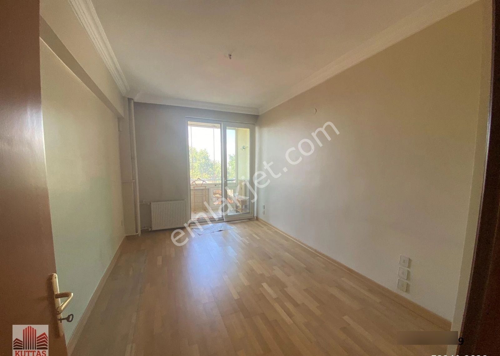 Eser Sitesinde 24 Saat Güv 3+1 İçi Yapılı 120m2 Katta Ön Metro Y - Görsel 20